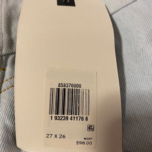 Levi’s 501 Scatterbrain Crop Jeans - Picture 6 of 8